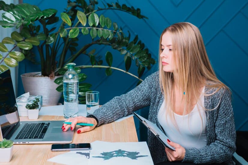Intern Salary UK: Benchmarking Earnings for Legal Pro